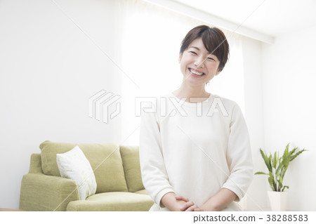 30多歲的女性 38288583