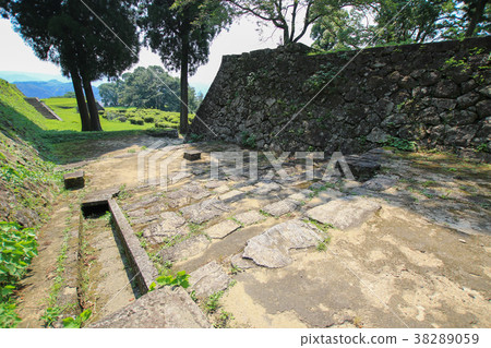 Castle of Hitoyoshi 38289059