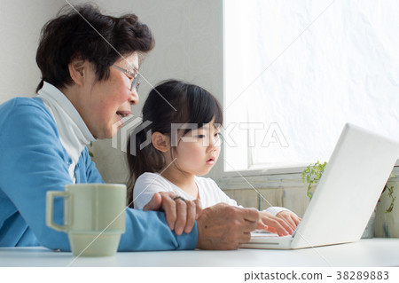 Grandma and Grandma 38289883