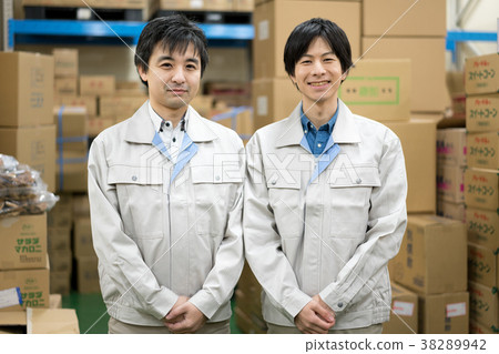 Warehouse fun workplace 38289942
