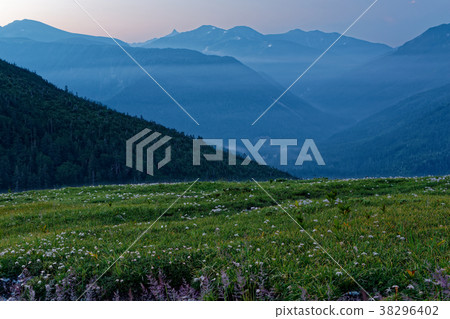 從Tarohei北阿爾卑斯山到Unnohira和Ashigatake的方向黎明 38296402