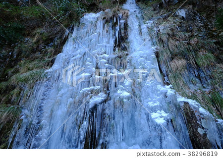 Nameless Ice Falls (Soni Village, Uda-gun, Nara Prefecture) Nameless Ice Falls (Soni Village, Uda-gun, Nara Prefecture) 38296819
