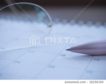 Business image · Calendar · Glasses · Women 38298169