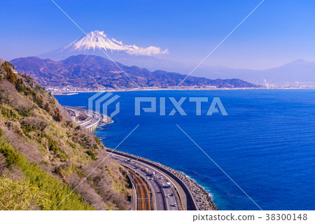 (Shizuoka Prefecture) Mt. Fuji seen from Satsuko Pass 38300148