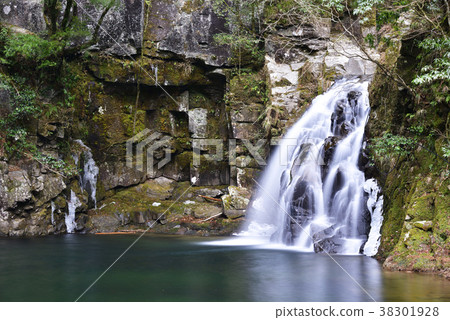 Akameshi 48 waterfalls Chite waterfalls (Nahari City, Mie Prefecture) Akameshi 48 waterfalls Chite waterfalls (Nahari City, Mie Prefecture) 38301928