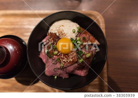 Japan roast beef bowl 38303939