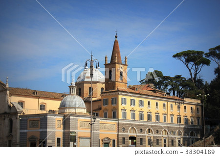 The Basilica of Santa Maria del Popolo in Rome The Basilica of Santa Maria del Popolo in Rome 38304189