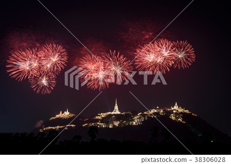 Fireworks show over Phra Nakhon Khiri Historical 38306028