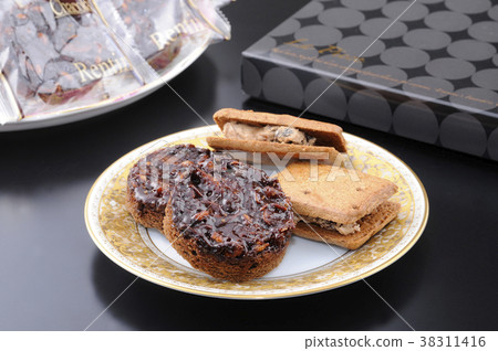 Dessert Baked Goods Dessert Baked Goods 38311416