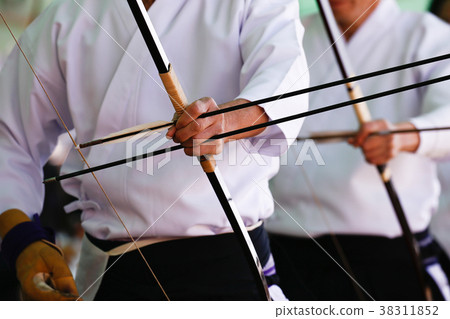 japanese bow and arrow