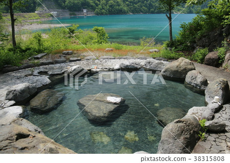 Hakusan Dai Shirakawa露天浴池和Shiramizu湖 38315808