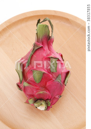 Dragon fruit Dragon fruit 38317855