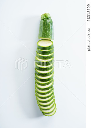 zucchini zucchini 38318309