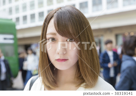 澀谷站的女人盯著看 38319141