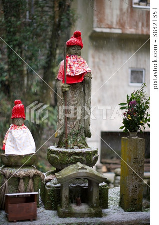 Scenery of Shikahosu Temple 38321351