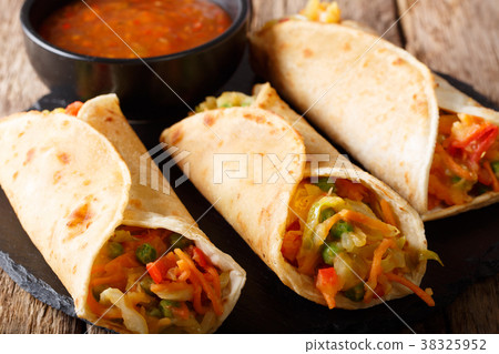 Indian street vegetarian food Indian street vegetarian food 38325952