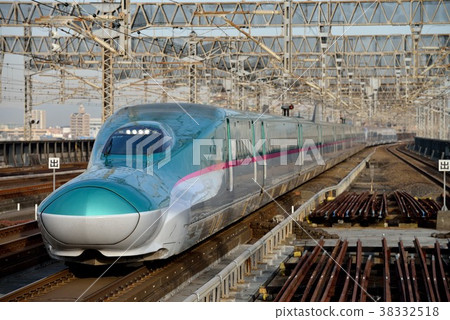 東北新幹線E5系列U13陣型是Yabusa + E6系列Komachi 東北新幹線E5系列U13陣型是Yabusa + E6系列Komachi 38332518