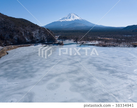 Frozen Lake 38334941