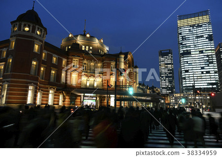  Tokyo cityscape, night view, scenery such as Tokyo station in Japan (Related photo search is scenery in front of Tokyo station) 38334959