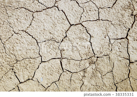 Cracked ground 38335331