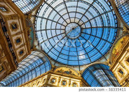 Galleria Vittorio Emanuele II in Milan 38335411