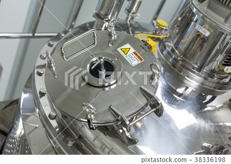 compression cap with valve chromium tank compression cap with valve chromium tank 38336198