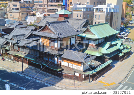 [Ehime Prefecture] The main building of Dogo Onsen on a clear day 38337931