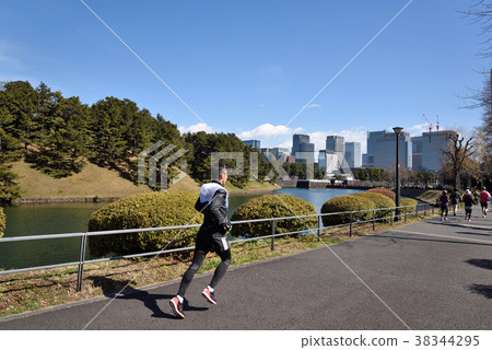 Marathon runner on imperial road Marathon runner on imperial road 38344295