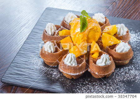 dessert 38347704