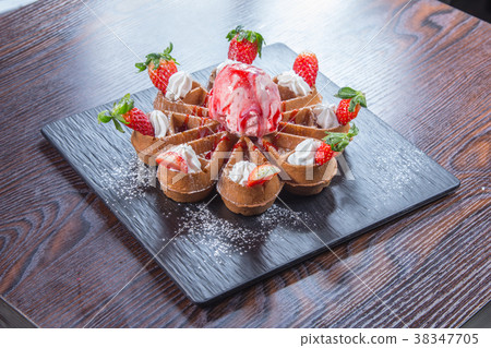dessert 38347705