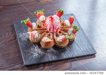 dessert 38347706