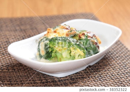 vegetable cuisine 38352322
