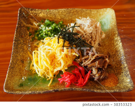 奄美特產“雞飯” 38353323