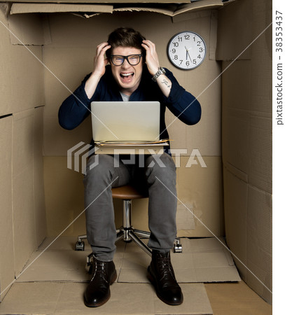 Mad employee is expressing wrath from work 38353437