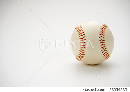Rigid baseball ball 38354385