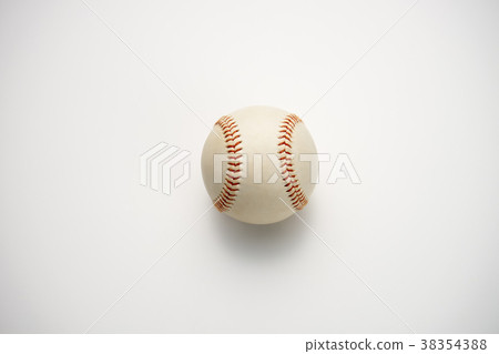 Rigid baseball ball 38354388