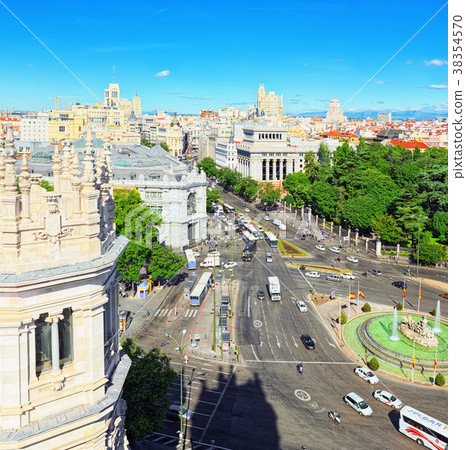 Cibeles Fountain  38354570