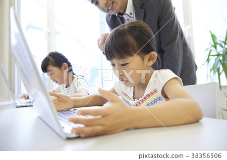 Elementary school student Elementary school student 38356506