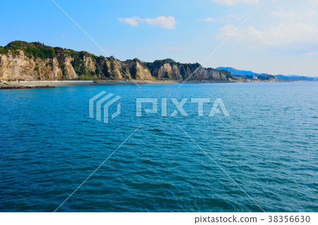 Coast of the station Coast of the station 38356630