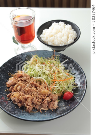 fried beef 38357464