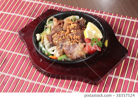 fried beef 38357524