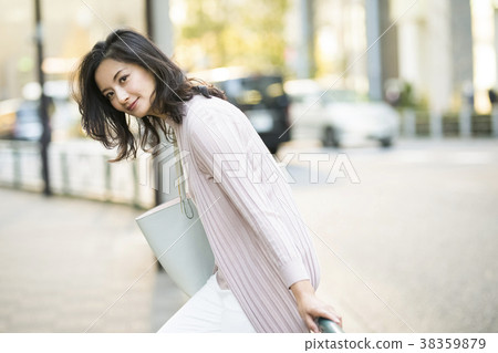 Career woman portrait Career woman portrait 38359879
