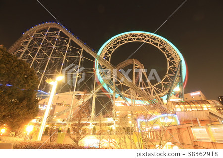 Tokyo Dome City (Korakuen Amusement Park) at night 38362918