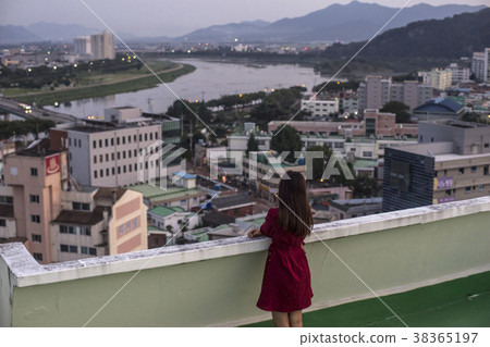 公寓屋頂風景 公寓屋頂風景 38365197