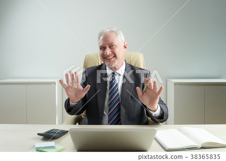 Pleasant adviser Pleasant adviser 38365835