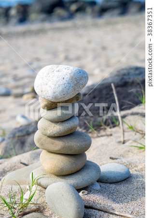 Pile of stones 38367351