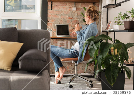 Nice atmosphere for productive work Nice atmosphere for productive work 38369576