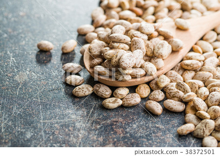 Dried borlotti beans. Dried borlotti beans. 38372501
