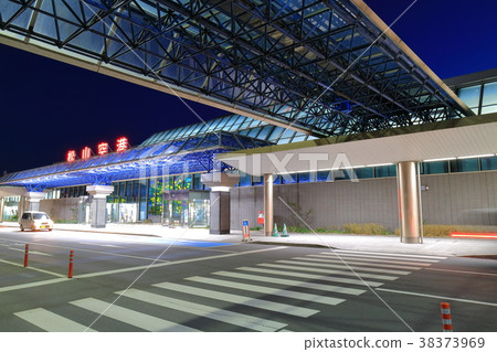 Night view of Matsuyama Airport Terminal 38373969