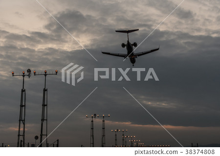 Approach light With approach light Approach light With approach light 38374808